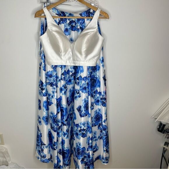 NWT Jovani White Royal Blue Floral Two Piece 2 Event Prom Dress 4 Full Length - Picture 2 of 10